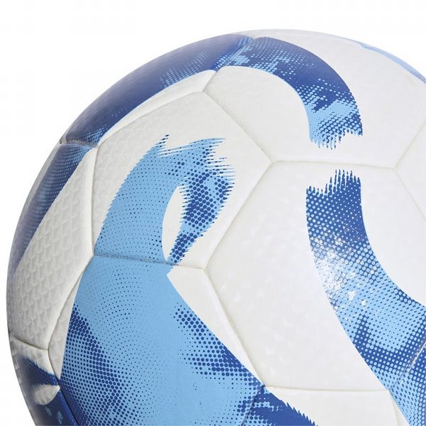 ����� �� ������ Adidas Tiro League ���� ��� �� ����� ���� ����, ���� �� ���� ����������� ������ ������ ����� ��� �����.
