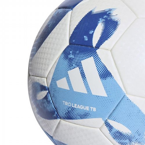 ����� �� ������ Adidas Tiro League ���� ��� �� ���� ���� ����, ���� �� ���� ����� ������� TIRO LEAGUE TB �� ��� ��� ����� �������� �����.