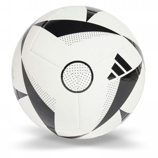 ������ ���� ����� Adidas Home Club Ball � ��� �� ����� �� ����� ������� ������� ����� �� Fussballliebe Euro 2024.
